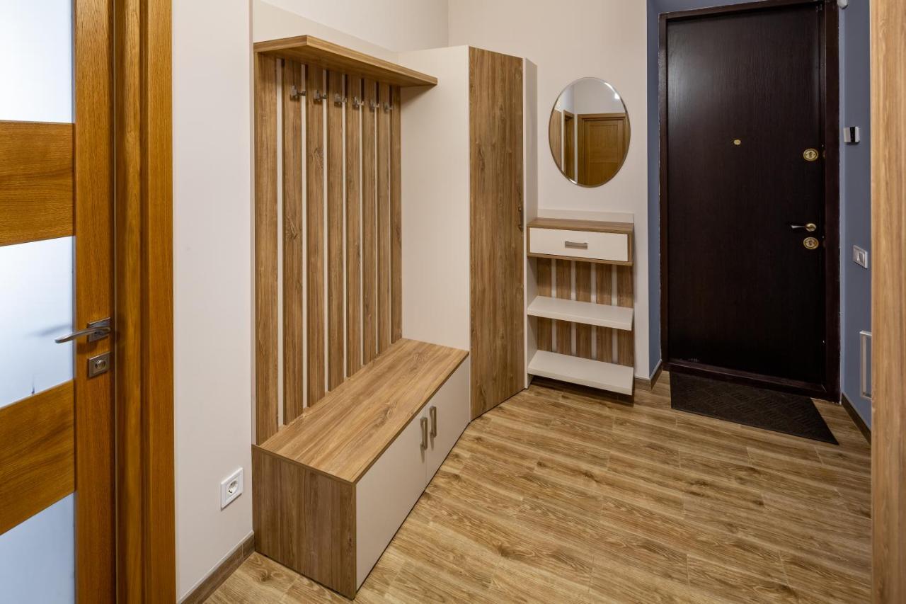 Romari Гнатюка 3 Apartment Lviv Exterior photo