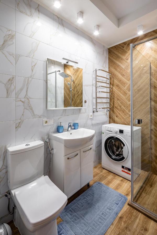 Romari Гнатюка 3 Apartment Lviv Exterior photo